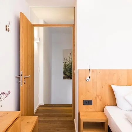 Valschena Appartement *